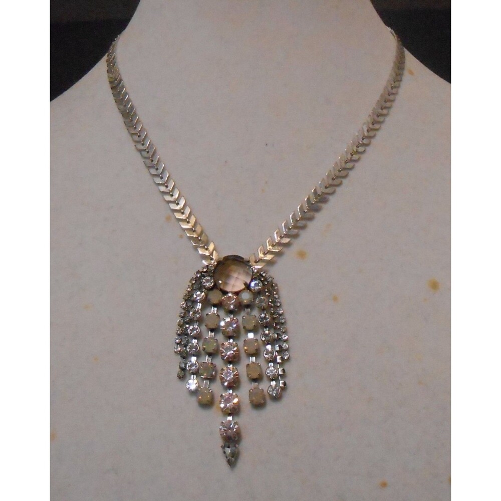 Vintage Express Silver Necklace Chevron Herringbone Chain Rhinestone Waterfall - Picture 13 of 13
